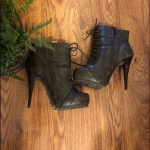 Anne Michelle Grey Ankle Boot